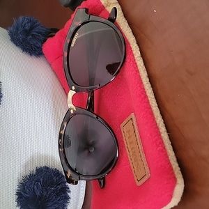 Smith Questra Polarized sunglasses- never worn